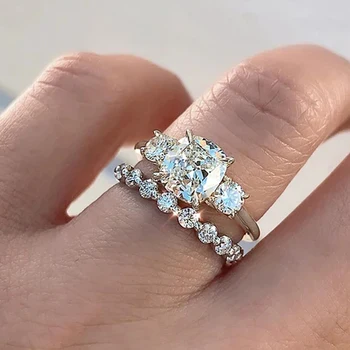 Huitan Nádherné Dvojité Stohovateľné Nastaviť Prstene pre Ženy Spevnené Crystal Cubic Zirconia Striebornom Pásme Svadobné Trend Nové Šperky